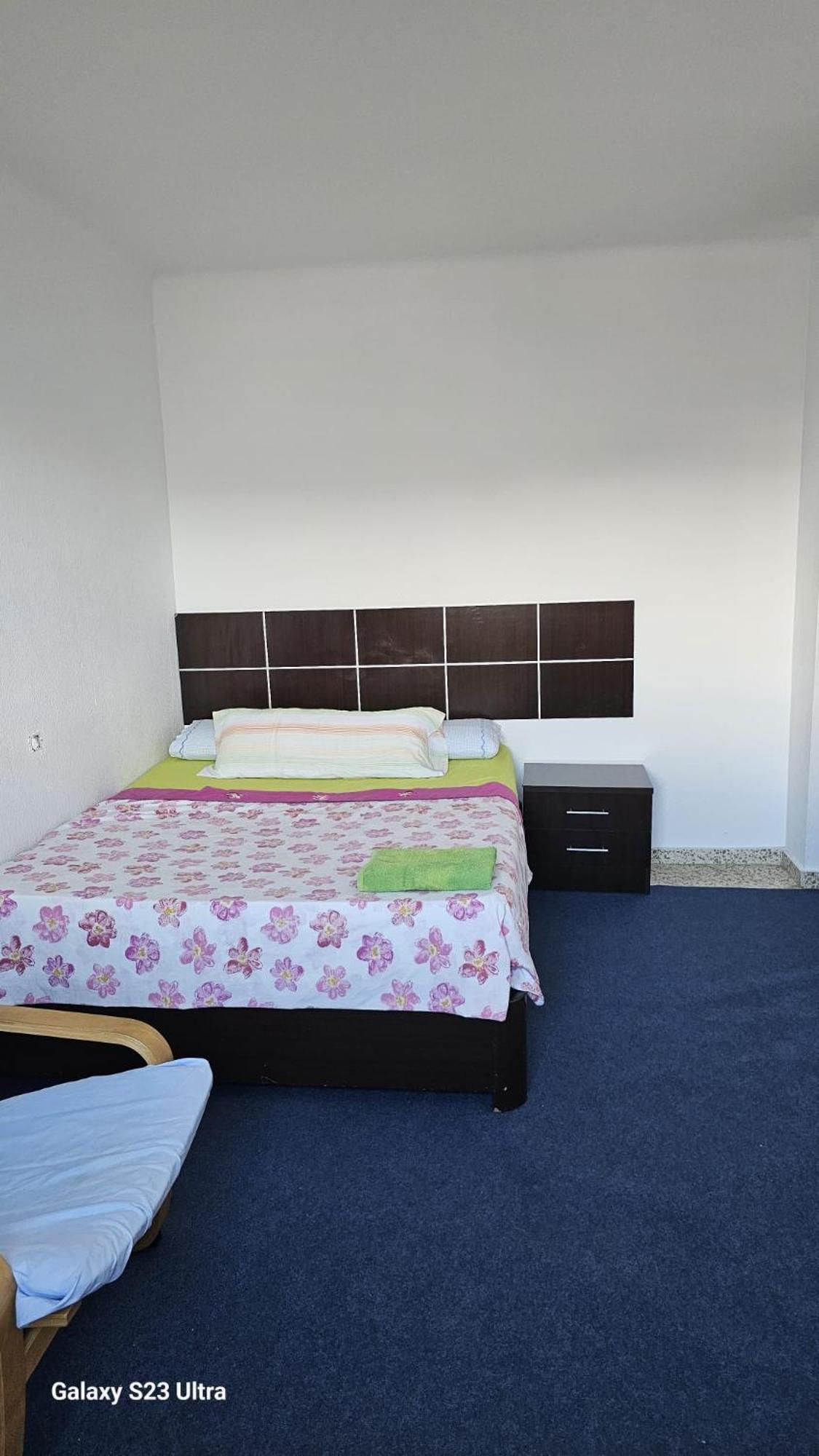 Habitacion Privada Centro Malaga Cerca Tren Maria Zambrano Y Playa Muy Buena Conexion Wifi Zimmer foto